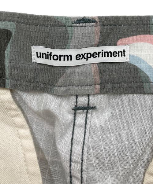 uniform experiment（ユニフォームエクスペリメント）uniform experiment (ユニフォームエクスペリメント) MOIRE CAMOUFLAGE CARGO PANTS グレー サイズ:2の古着・服飾アイテム