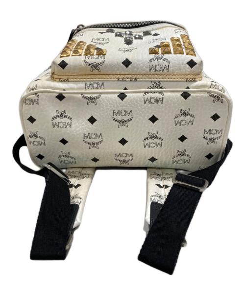 MCM（エムシーエム）MCM (エムシーエム) スタッズリュック ホワイトの古着・服飾アイテム