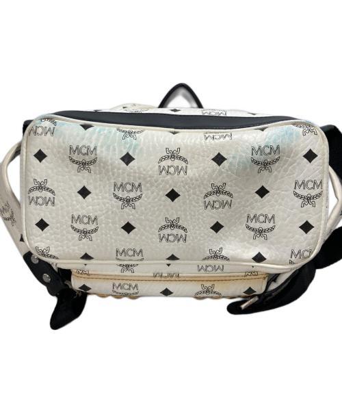 MCM（エムシーエム）MCM (エムシーエム) スタッズリュック ホワイトの古着・服飾アイテム