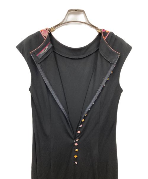 LEONARD（レオナール）LEONARD (レオナール) ノースリーブワンピース ブラック サイズ:Lの古着・服飾アイテム