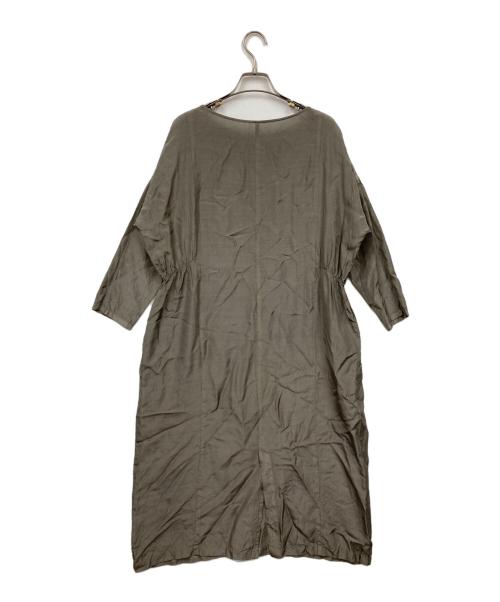 evam eva（エヴァムエヴァ）evam eva (エヴァムエヴァ) cupro silk one-piece ブラウン サイズ:Mの古着・服飾アイテム