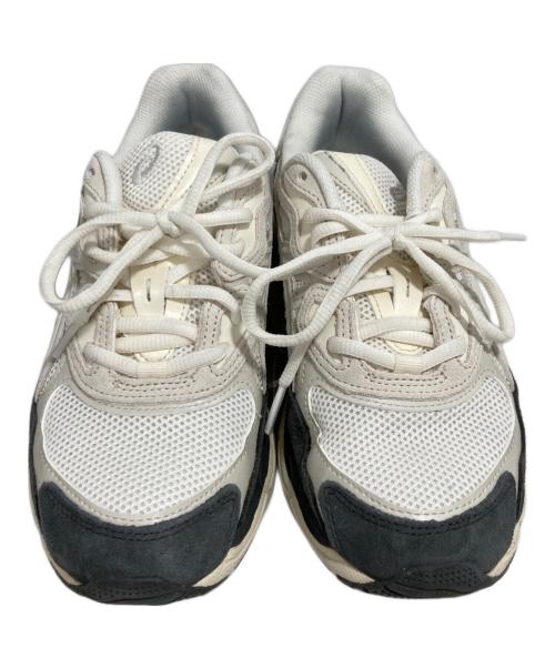 asics（アシックス）asics (アシックス) ローカットスニーカー ベージュ サイズ:24.5の古着・服飾アイテム