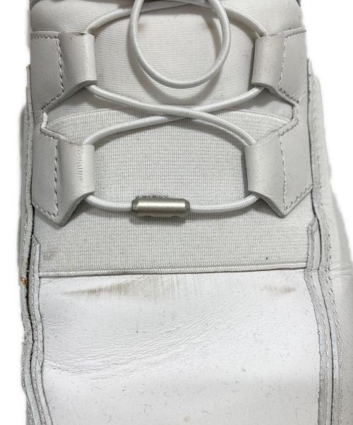 TOD'S（トッズ）TOD'S (トッズ) ローカットスニーカー ホワイト サイズ:9 1/2の古着・服飾アイテム