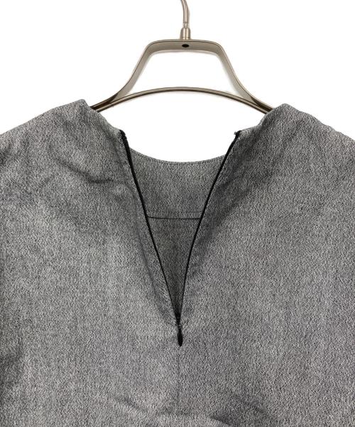LOHEN（ローヘン）LOHEN (ローヘン) バイカラーカットオフプルオーバー グレー サイズ:F 未使用品の古着・服飾アイテム