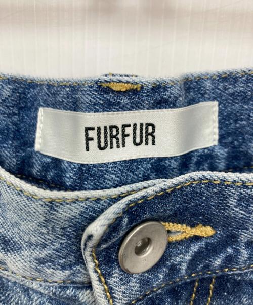 furfur（ファーファー）furfur (ファーファー) スタッズカーブデニムパンツ スカイブルー サイズ:SIZE Fの古着・服飾アイテム