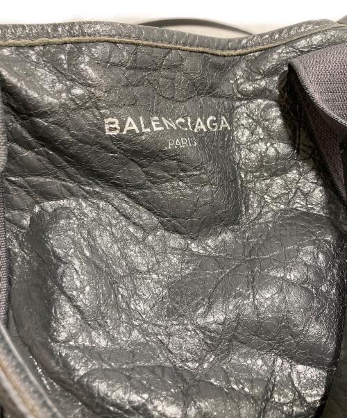 BALENCIAGA（バレンシアガ）BALENCIAGA (バレンシアガ) ネイビーカバスXS グレーの古着・服飾アイテム