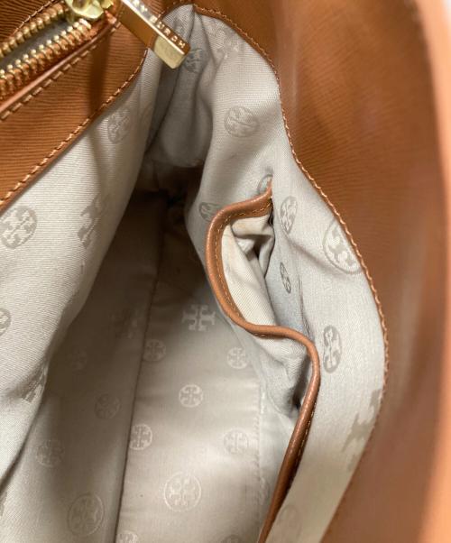 TORY BURCH（トリーバーチ）TORY BURCH (トリーバーチ) ロビンソン オープン ドーム サッチェル ベージュの古着・服飾アイテム