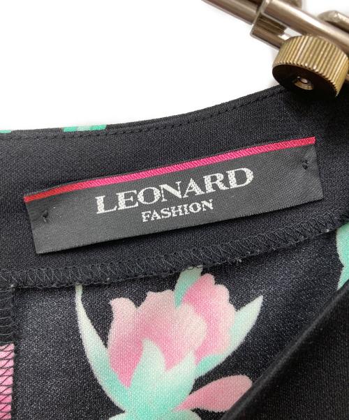 LEONARD FASHION（レオナールファッション）LEONARD FASHION (レオナールファッション) 総柄ワンピース ブラック サイズ:38の古着・服飾アイテム