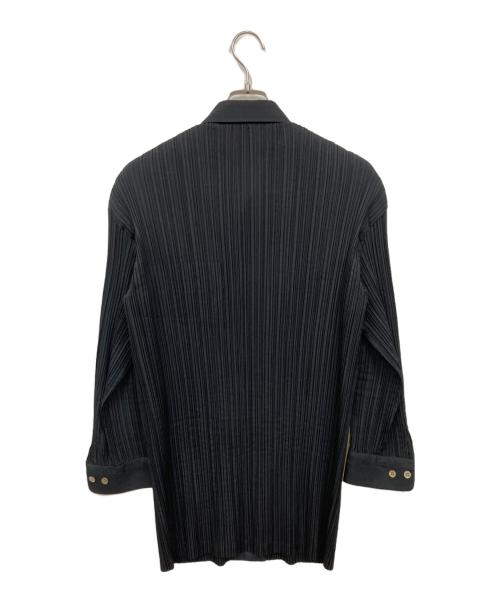 ISSEY MIYAKE MEN（イッセイミヤケメン）ISSEY MIYAKE MEN (イッセイミヤケメン) シャツ ブラック サイズ:Mの古着・服飾アイテム