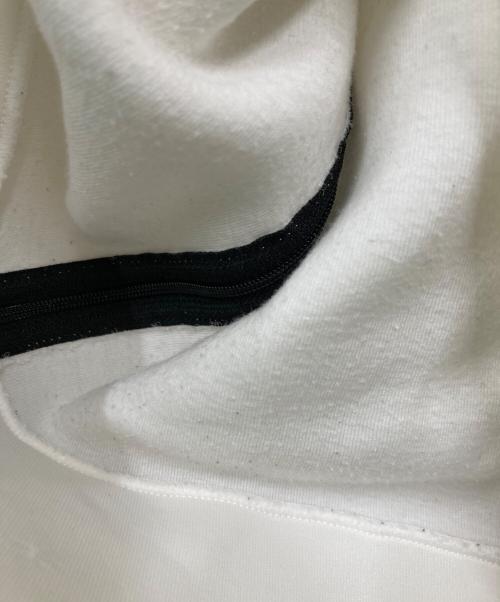 C.P COMPANY（シーピーカンパニー）C.P COMPANY (シーピーカンパニー) スウェット ホワイト サイズ:Mの古着・服飾アイテム