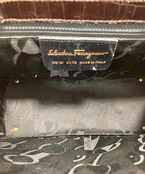 Salvatore Ferragamo（サルヴァトーレ フェラガモ）Salvatore Ferragamo (サルヴァトーレ フェラガモ) クロコ型押し2wayショルダーバッグ ブラウンの古着・服飾アイテム