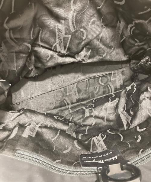 Salvatore Ferragamo（サルヴァトーレ フェラガモ）Salvatore Ferragamo (サルヴァトーレ フェラガモ) バッグ ブラックの古着・服飾アイテム