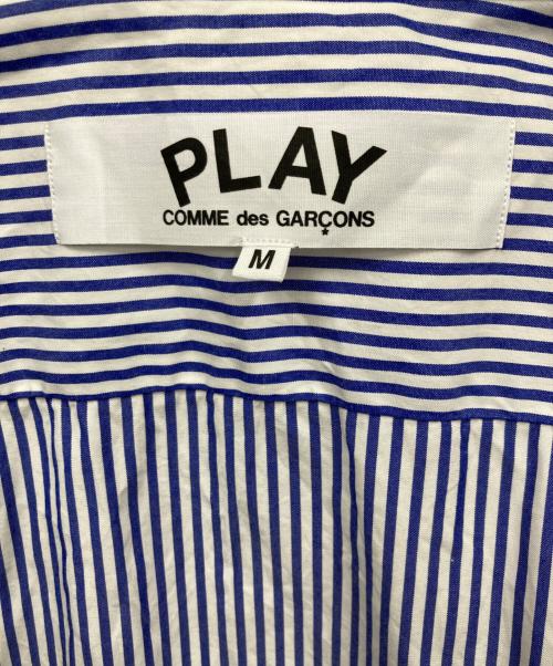 PLAY COMME des GARCONS（プレイコムデギャルソン）PLAY COMME des GARCONS (プレイコムデギャルソン) Stripe Shirt With Black Emblem Pattern ブルー サイズ:Mの古着・服飾アイテム