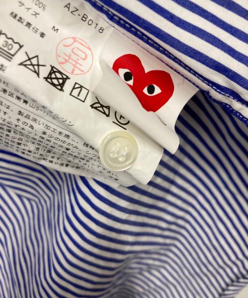 PLAY COMME des GARCONS（プレイコムデギャルソン）PLAY COMME des GARCONS (プレイコムデギャルソン) Stripe Shirt With Black Emblem Pattern ブルー サイズ:Mの古着・服飾アイテム