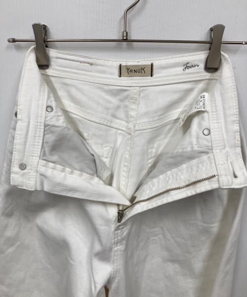 YANUK（ヤヌーク）YANUK (ヤヌーク) デニムパンツ ホワイト サイズ:W24の古着・服飾アイテム