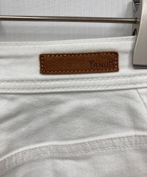 YANUK（ヤヌーク）YANUK (ヤヌーク) デニムパンツ ホワイト サイズ:W24の古着・服飾アイテム
