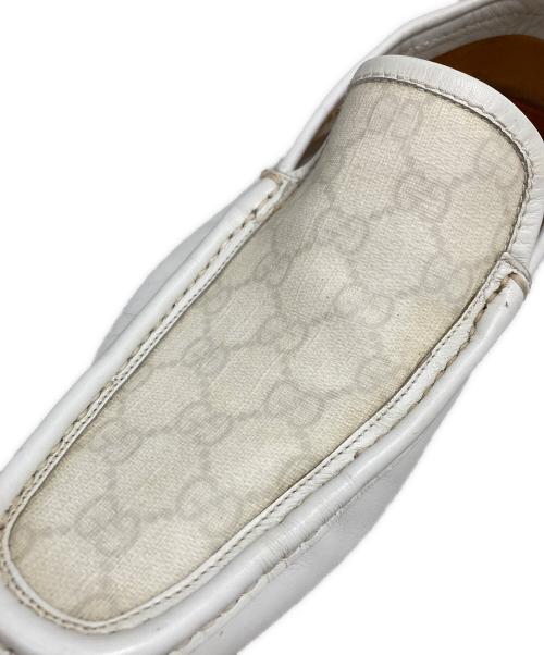 GUCCI（グッチ）GUCCI (グッチ) モノグラム ドライビングシューズ ホワイト サイズ:8の古着・服飾アイテム