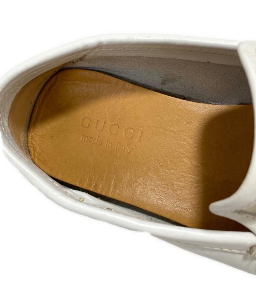 GUCCI（グッチ）GUCCI (グッチ) モノグラム ドライビングシューズ ホワイト サイズ:8の古着・服飾アイテム