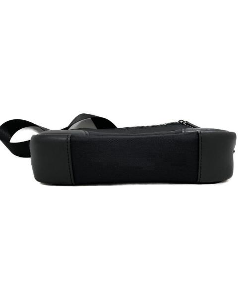 BLACK LABEL CRESTBRIDGE（ブラックレーベル クレストブリッジ）BLACK LABEL CRESTBRIDGE (ブラックレーベル クレストブリッジ) ショルダーバッグ ブラックの古着・服飾アイテム