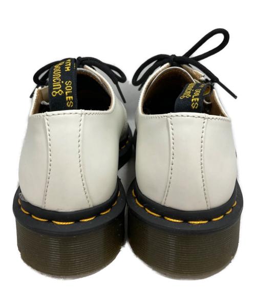 Dr.Martens（ドクターマーチン）Dr.Martens (ドクターマーチン) 1461 W/ZIP 3ホールシューズ ホワイト サイズ:UK6の古着・服飾アイテム