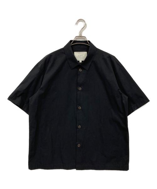 STUDIO NICHOLSON（スタジオ ニコルソン）STUDIO NICHOLSON (スタジオ ニコルソン) 半袖シャツ ブラックの古着・服飾アイテム