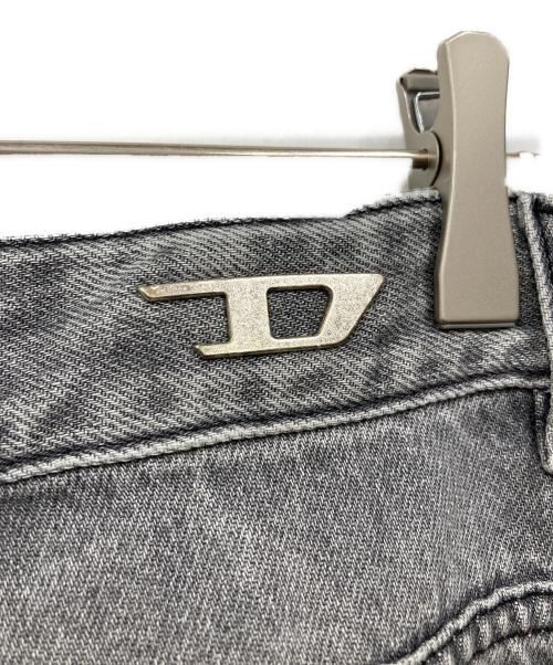 DIESEL（ディーゼル）DIESEL (ディーゼル) D-SIRE-CARGO-D ブラック サイズ:W25の古着・服飾アイテム