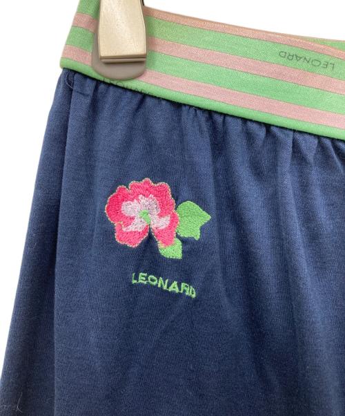 LEONARD PARIS（レオナール パリ）LEONARD PARIS (レオナール パリ) スカート ネイビー サイズ:胴囲66-69の古着・服飾アイテム