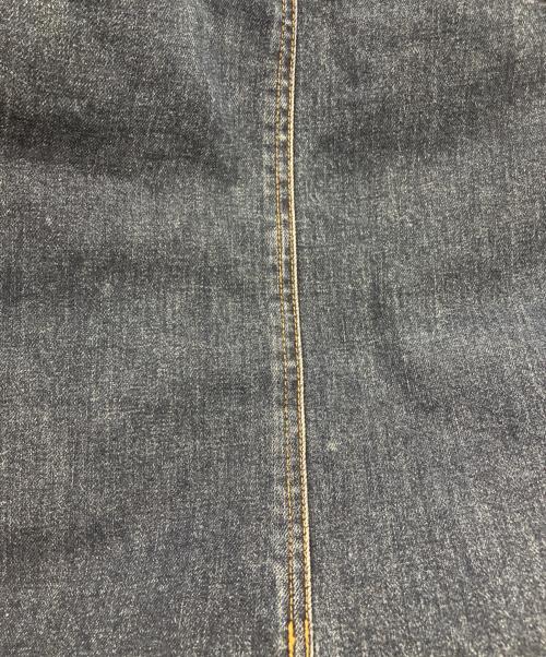 BURBERRY BLUE LABEL（バーバリー ブルー レーベル）BURBERRY BLUE LABEL (バーバリー ブルー レーベル) スタッズベルトデニムスカート インディゴ サイズ:38の古着・服飾アイテム
