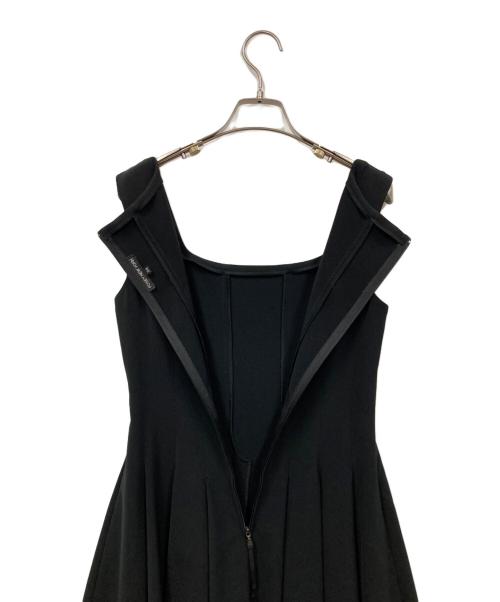 FOXEY NEWYORK（フォクシーニューヨーク）FOXEY NEWYORK (フォクシーニューヨーク) ノースリーブワンピース ブラック サイズ:38の古着・服飾アイテム