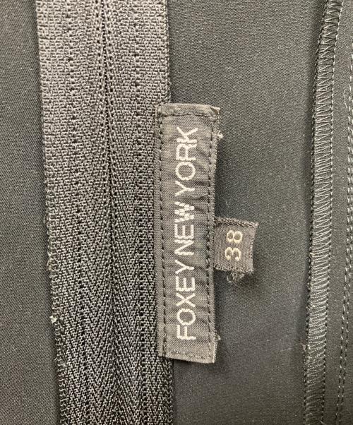 FOXEY NEWYORK（フォクシーニューヨーク）FOXEY NEWYORK (フォクシーニューヨーク) ノースリーブワンピース ブラック サイズ:38の古着・服飾アイテム