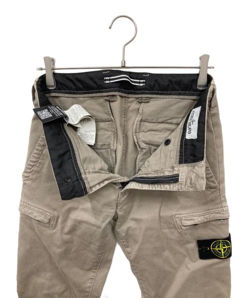 STONE ISLAND（ストーンアイランド）STONE ISLAND (ストーンアイランド) カーゴパンツ ベージュ サイズ:W29の古着・服飾アイテム