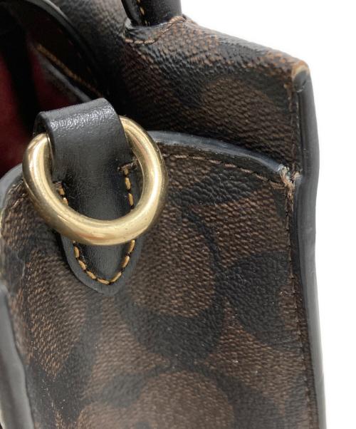 COACH（コーチ）COACH (コーチ) ミニ キャリー クロスボディ・シグネチャー キャンバス・スキー パッチ ブラウンの古着・服飾アイテム