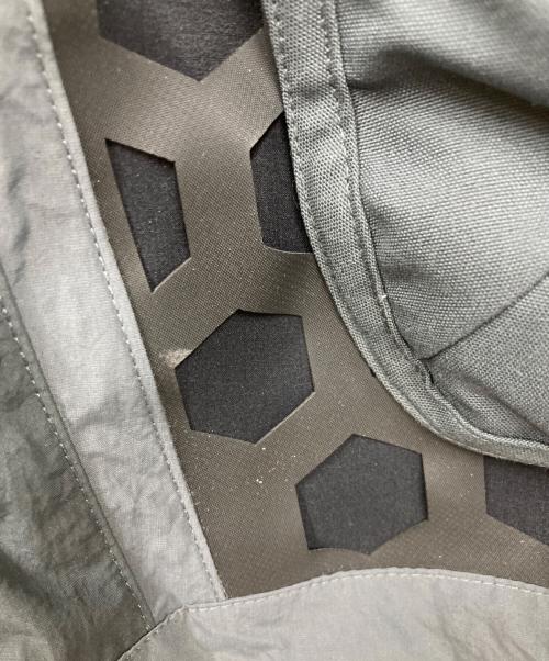 NIKE（ナイキ）NIKE (ナイキ) ISPA ショートパンツ グレー サイズ:Mの古着・服飾アイテム