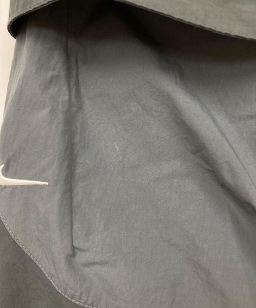 NIKE（ナイキ）NIKE (ナイキ) ISPA ショートパンツ グレー サイズ:Mの古着・服飾アイテム