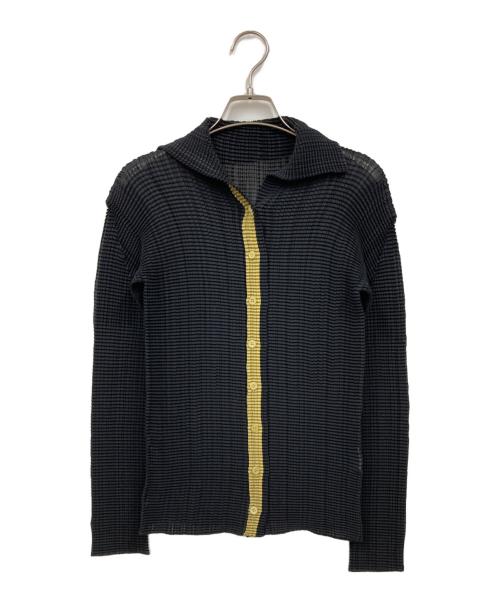 ISSEY MIYAKE FETE（イッセイミヤケフェット）ISSEY MIYAKE FETE (イッセイミヤケフェット) プリーツシャツ ブラック サイズ:2の古着・服飾アイテム