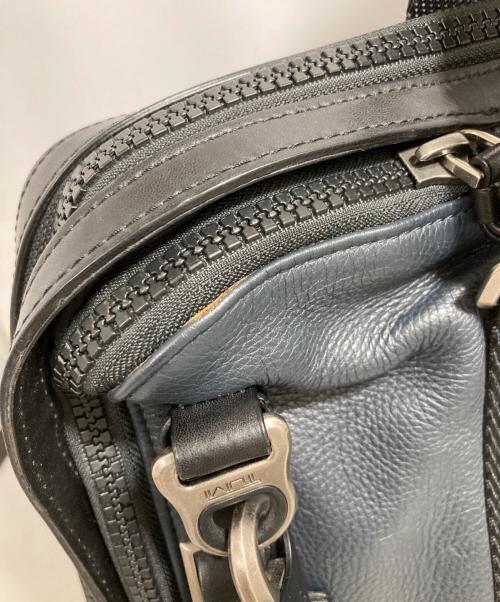 TUMI（トゥミ）TUMI (トゥミ) アルファブラボーブリーフケース ネイビーの古着・服飾アイテム