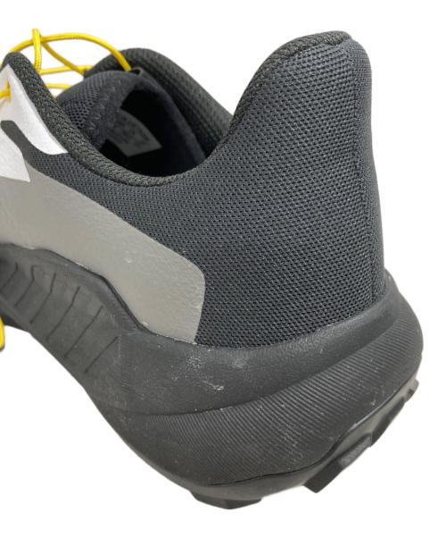 SALOMON（サロモン）SALOMON (サロモン) スニーカー ブラック サイズ:27の古着・服飾アイテム