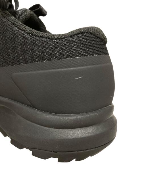 ARC'TERYX（アークテリクス）ARC'TERYX (アークテリクス) スニーカー ブラック サイズ:27の古着・服飾アイテム