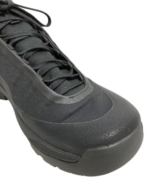 ARC'TERYX（アークテリクス）ARC'TERYX (アークテリクス) スニーカー ブラック サイズ:27の古着・服飾アイテム