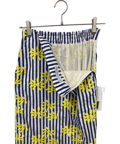 UNION LAUNCH（ユニオンランチ）UNION LAUNCH (ユニオンランチ) スカート ホワイト×ネイビー サイズ:SMALL 未使用品の古着・服飾アイテム