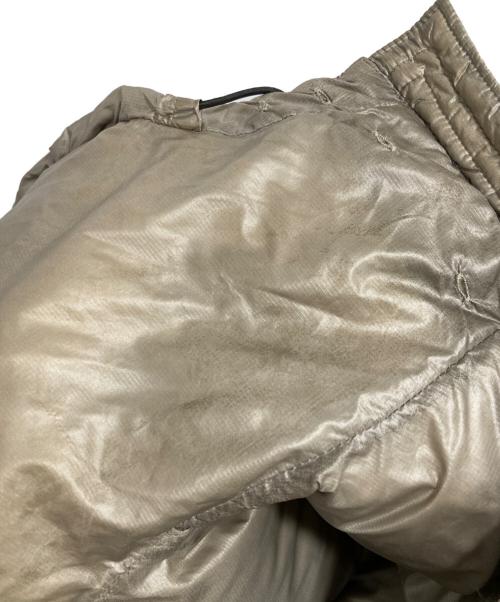 THE NORTH FACE（ザ ノース フェイス）THE NORTH FACE (ザ ノース フェイス) ダウンジャケット グレー サイズ:Mの古着・服飾アイテム