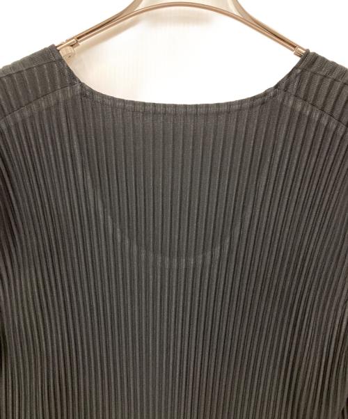 HOMME PLISSE ISSEY MIYAKE（オム プリッセ イッセイ ミヤケ）HOMME PLISSE ISSEY MIYAKE (オム プリッセ イッセイ ミヤケ) MONTHLY COLORS JUNEタンクトップ ブラック サイズ:3の古着・服飾アイテム