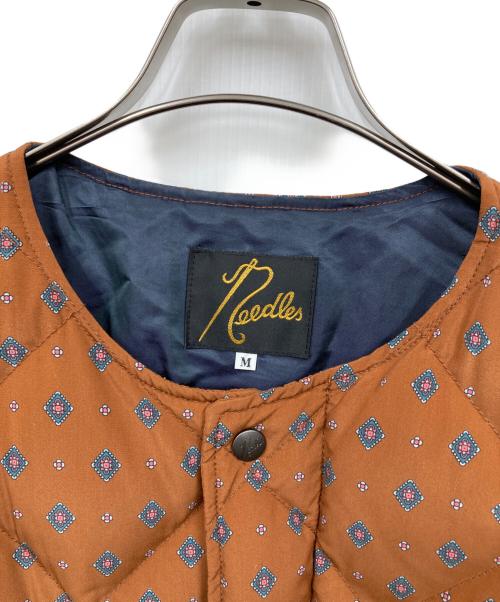 Needles（ニードルズ）Needles (ニードルズ) ダウンジャケット ブラウン サイズ:Mの古着・服飾アイテム