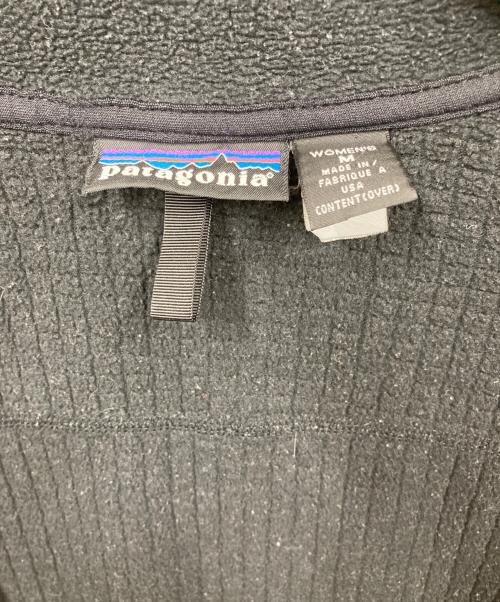 Patagonia（パタゴニア）Patagonia (パタゴニア) R4 フリースジャケット ブラック サイズ:Mの古着・服飾アイテム