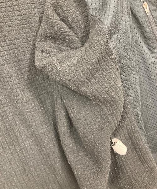 Patagonia（パタゴニア）Patagonia (パタゴニア) R4 フリースジャケット ブラック サイズ:Mの古着・服飾アイテム