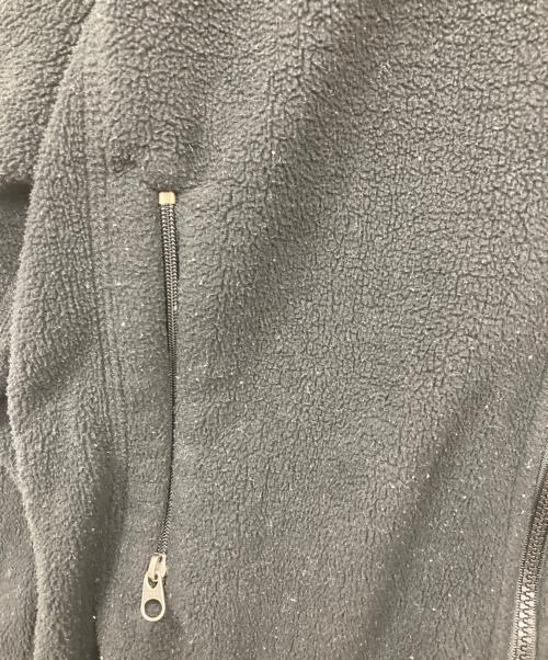 Patagonia（パタゴニア）Patagonia (パタゴニア) R4 フリースジャケット ブラック サイズ:Mの古着・服飾アイテム