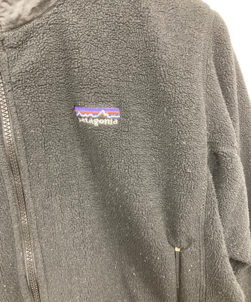 Patagonia（パタゴニア）Patagonia (パタゴニア) R4 フリースジャケット ブラック サイズ:Mの古着・服飾アイテム