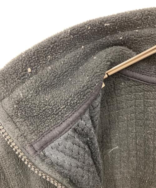 Patagonia（パタゴニア）Patagonia (パタゴニア) R4 フリースジャケット ブラック サイズ:Mの古着・服飾アイテム