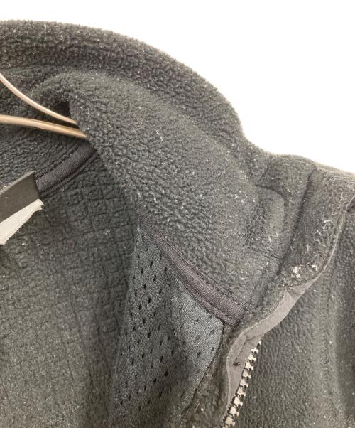 Patagonia（パタゴニア）Patagonia (パタゴニア) R4 フリースジャケット ブラック サイズ:Mの古着・服飾アイテム