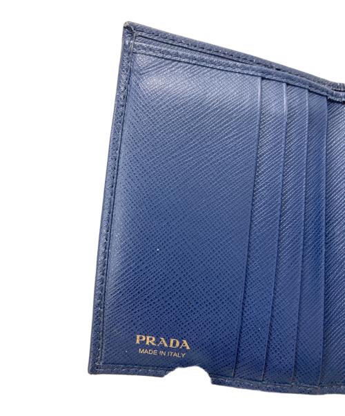PRADA（プラダ）PRADA (プラダ) サフィアーノレザー2つ折り財布 ブルーの古着・服飾アイテム